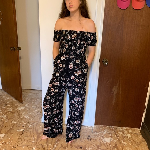 Xhilaration Pants - ADORABLE flattering Jumper